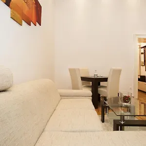  Apartament Charlotte Close To Opera